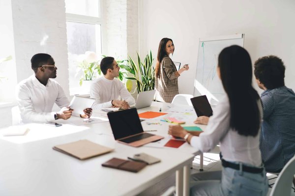 Quelles stratégies adopter pour une carrière réussie en tant que spécialiste en conservation de la faune en milieu urbain ?